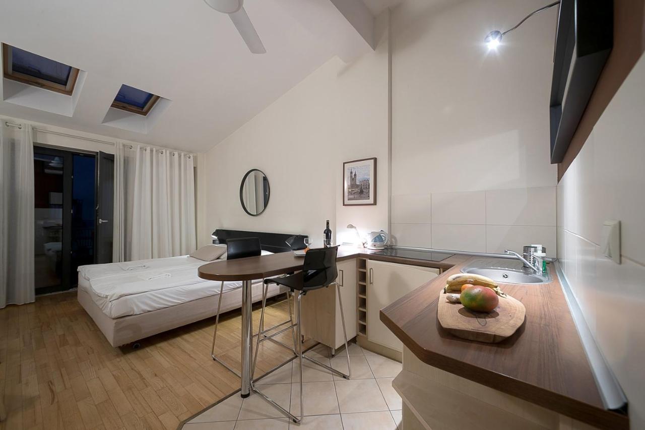 Main Square Studio With Terrace & Air Condition Cracóvia Exterior foto